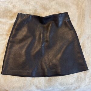 Aritzia Wilfred Black Faux Leather Mini Skirt High Waisted (2) NWOT